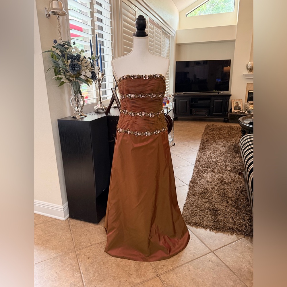 Neiman Marcus Strapless Brown Gown/I’M MOVING, MAKE YOUR OFFER!!!!
